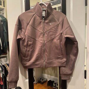 Cropped Nike jacket